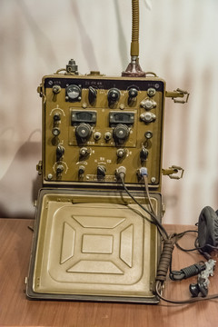 老式短波电台