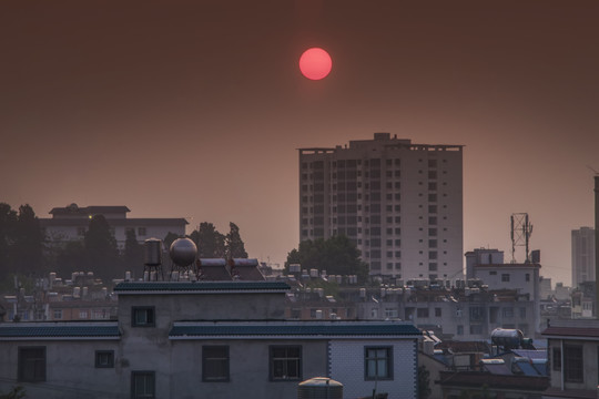 城市日出