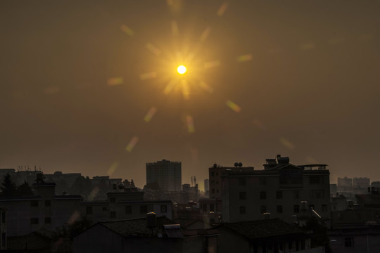 城市日出