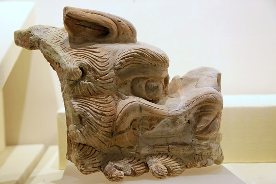 绿釉鸱吻套兽