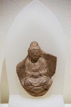 陶佛像唐代