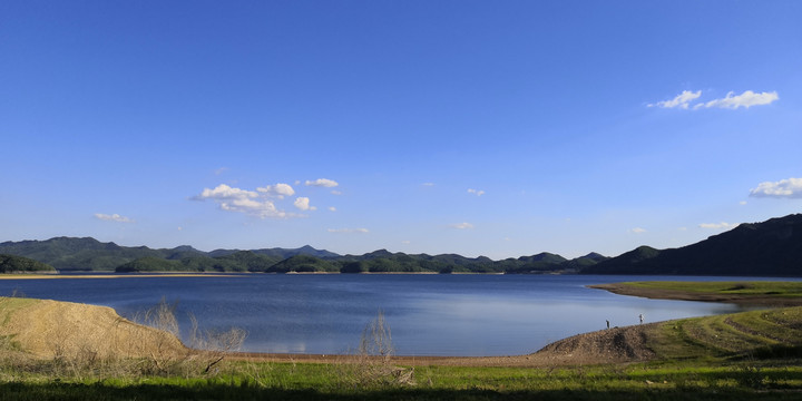 湖光山色