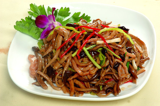 茶树菇炒肉丝