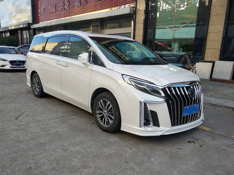 小车