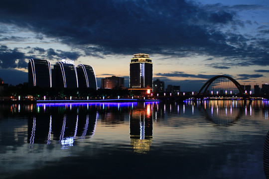 德阳旌湖夜景