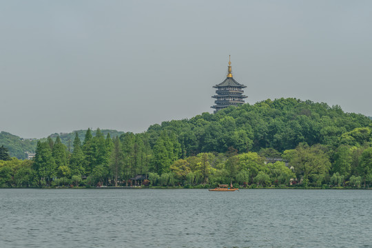 杭州西湖雷峰塔