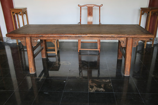 北宋时期案台书桌