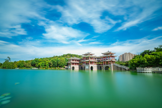 南宁狮山公园竹影桥风雨桥