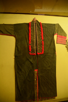 土家族传统服饰