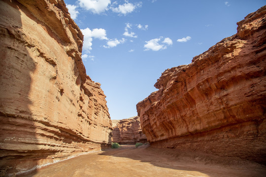 阿拉善大峡谷