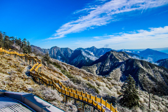 西岭雪山景区