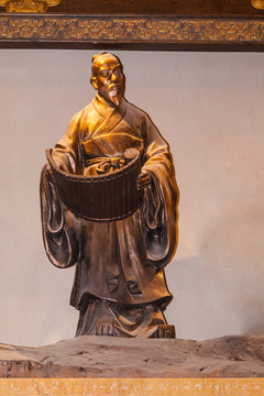 中国古代人物韩非子铜像