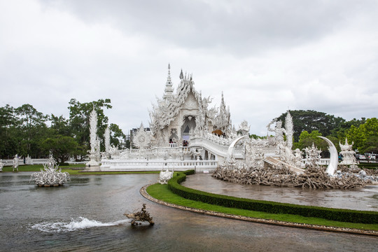 泰国清莱白庙