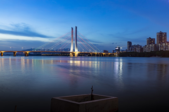 中国广东省惠州市合生大桥夜景风