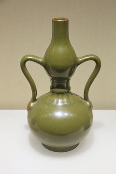 乾隆款茶叶末釉葫芦瓷瓶清代