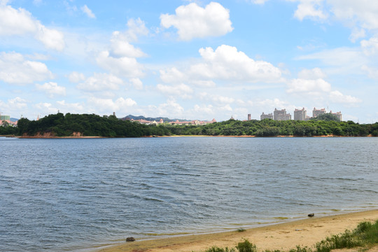 松山湖湖边光景摄影