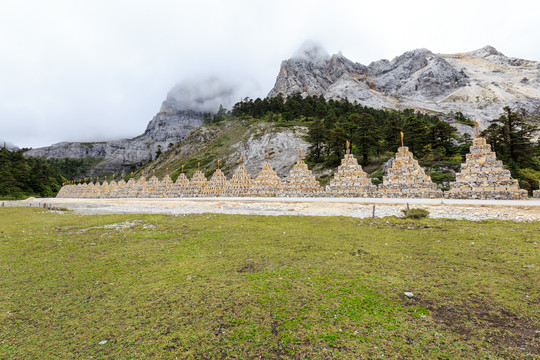 巴拉格宗高山牧场