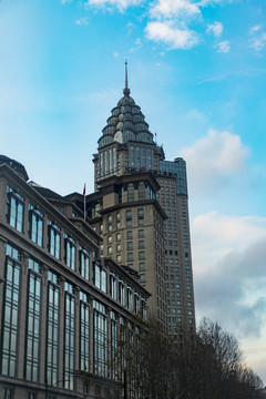 现代建筑尖顶