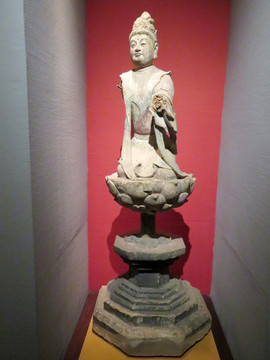 唐代彩塑供养菩萨像