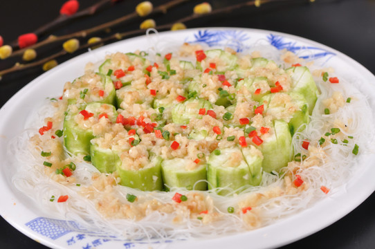 金银蒜蒸丝瓜