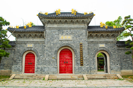 寺庙大门