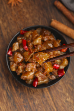 麻辣牛蹄筋
