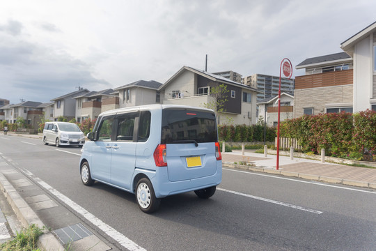 微型两厢轿车