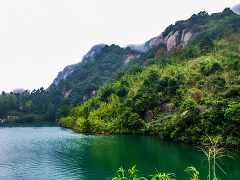 九鲤湖