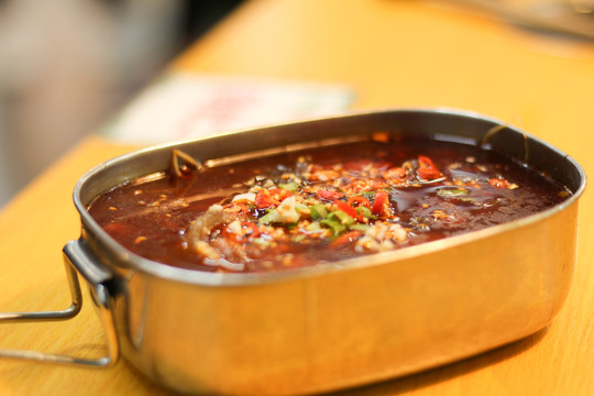 铁饭盒