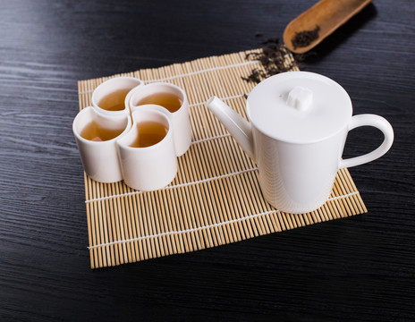 茶壶茶杯