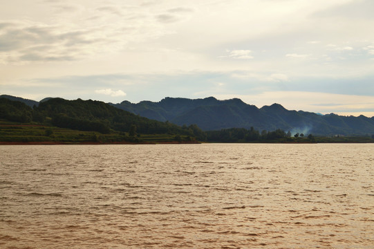 高山平湖念湖