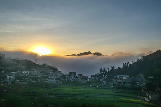 云南小山村风光