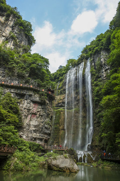 三峡大瀑布