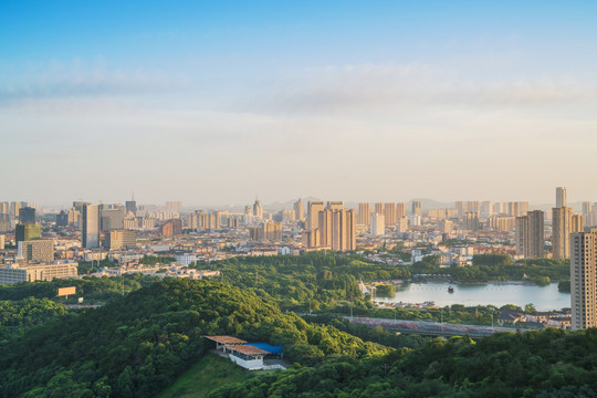 俯瞰中国江苏江阴城市风光全景