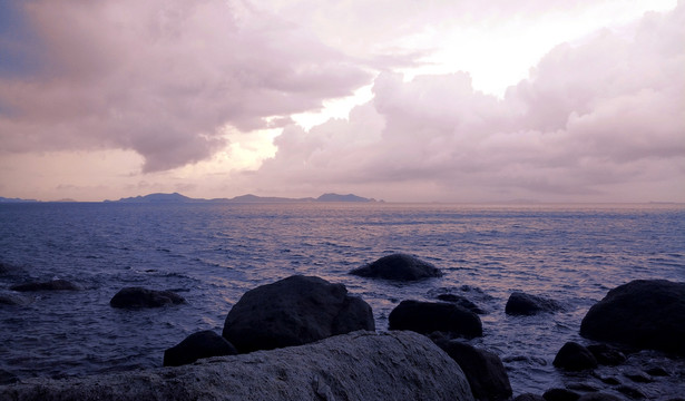 大海晚霞天空