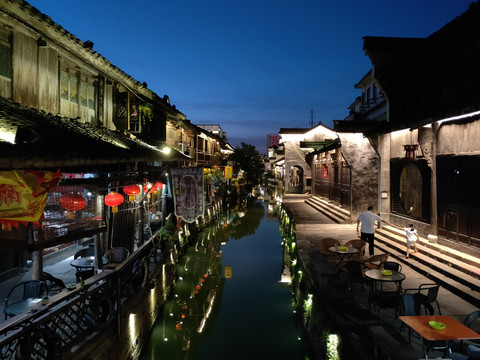 古镇夜景