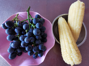 葡萄与玉米