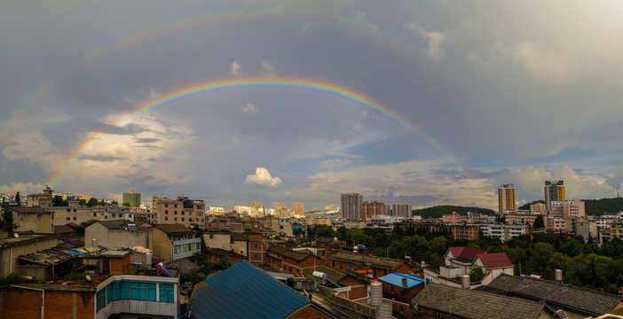 城市彩虹