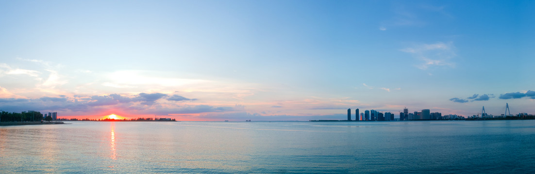 海南海口湾的夕阳