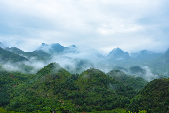 南丹山雾海风光