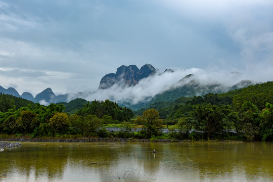 南丹山雾海风光