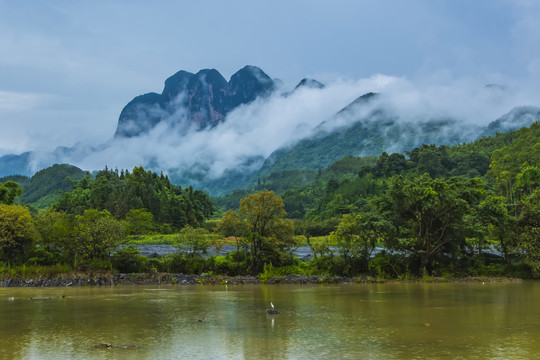 南丹山雾海风光