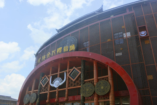 西江千户苗寨民族文化体验厅外景