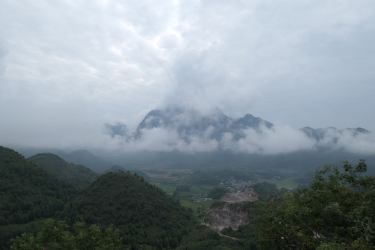 南丹山雾海风光