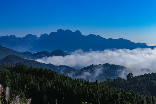 南丹山云海雾海风光