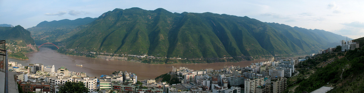 巫山县城全景