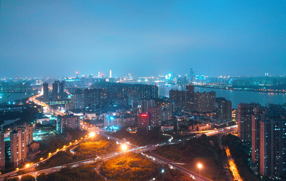 长沙开福区秀峰公园顶航拍夜景
