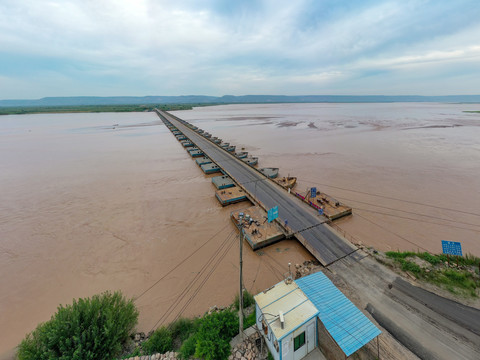 黄河浮桥