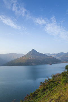 宜宾金沙江山水自然风光与船