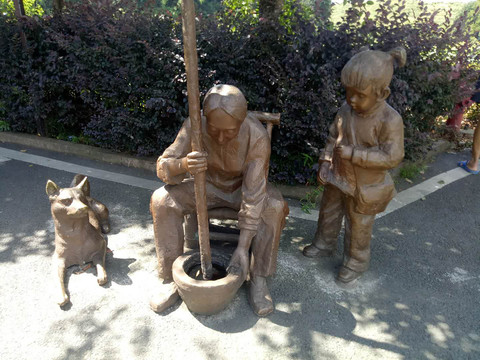 周立波故居